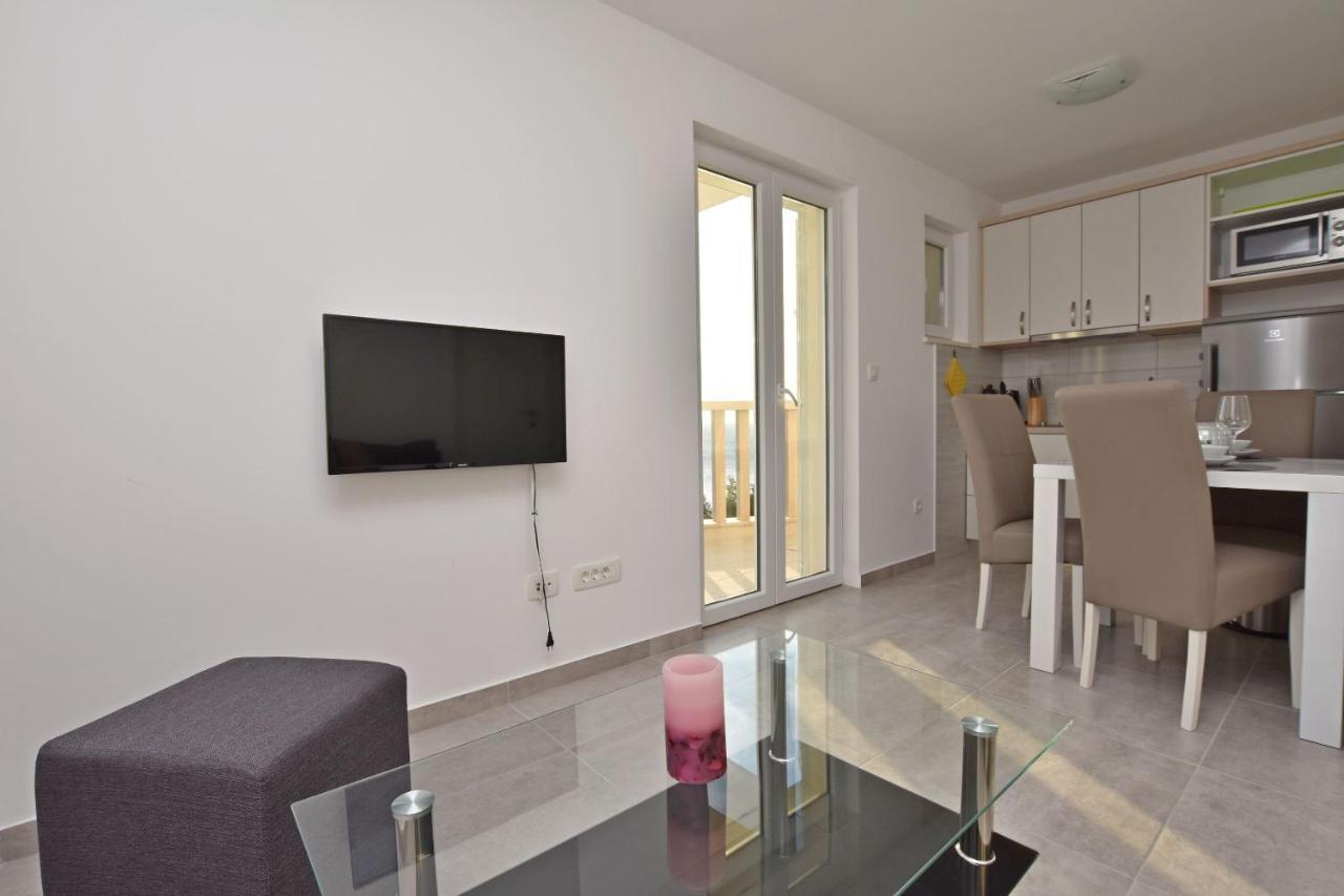 Apartments Danolic Pisak Buitenkant foto