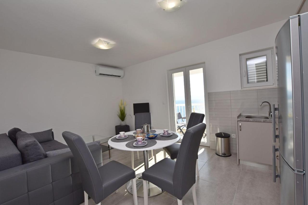 Apartments Danolic Pisak Buitenkant foto